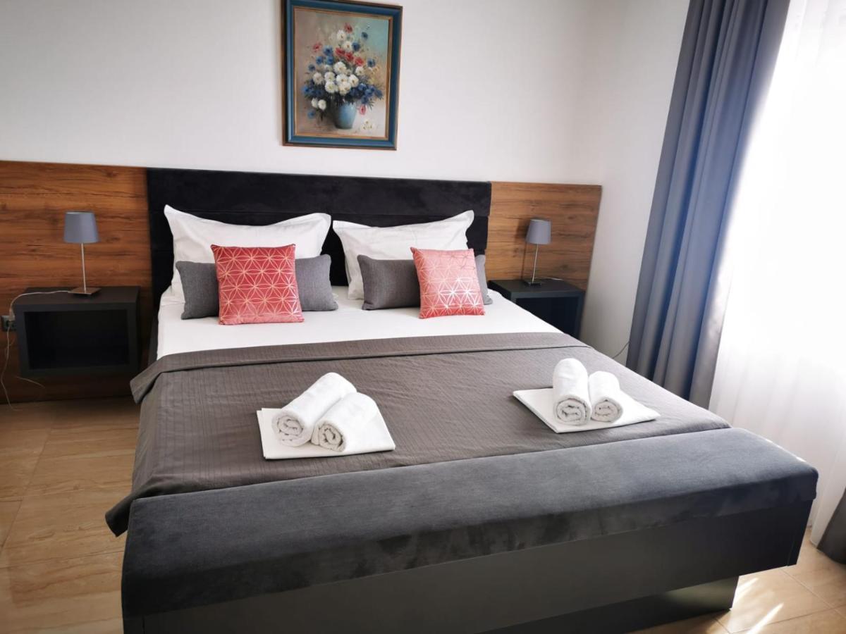 Marco Apartment *